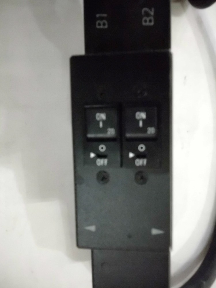 New APC Basic Rack PDU Zero U Power distribution strip (160)