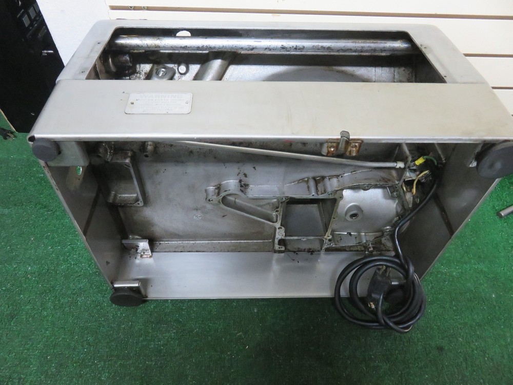 HOBART 1912 Complete Case with working motor