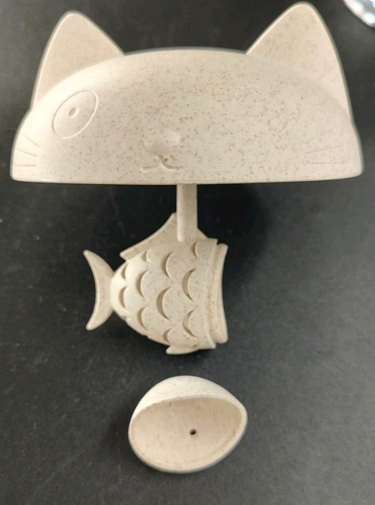 Anya Cat Cup With Fish Tea Infuser