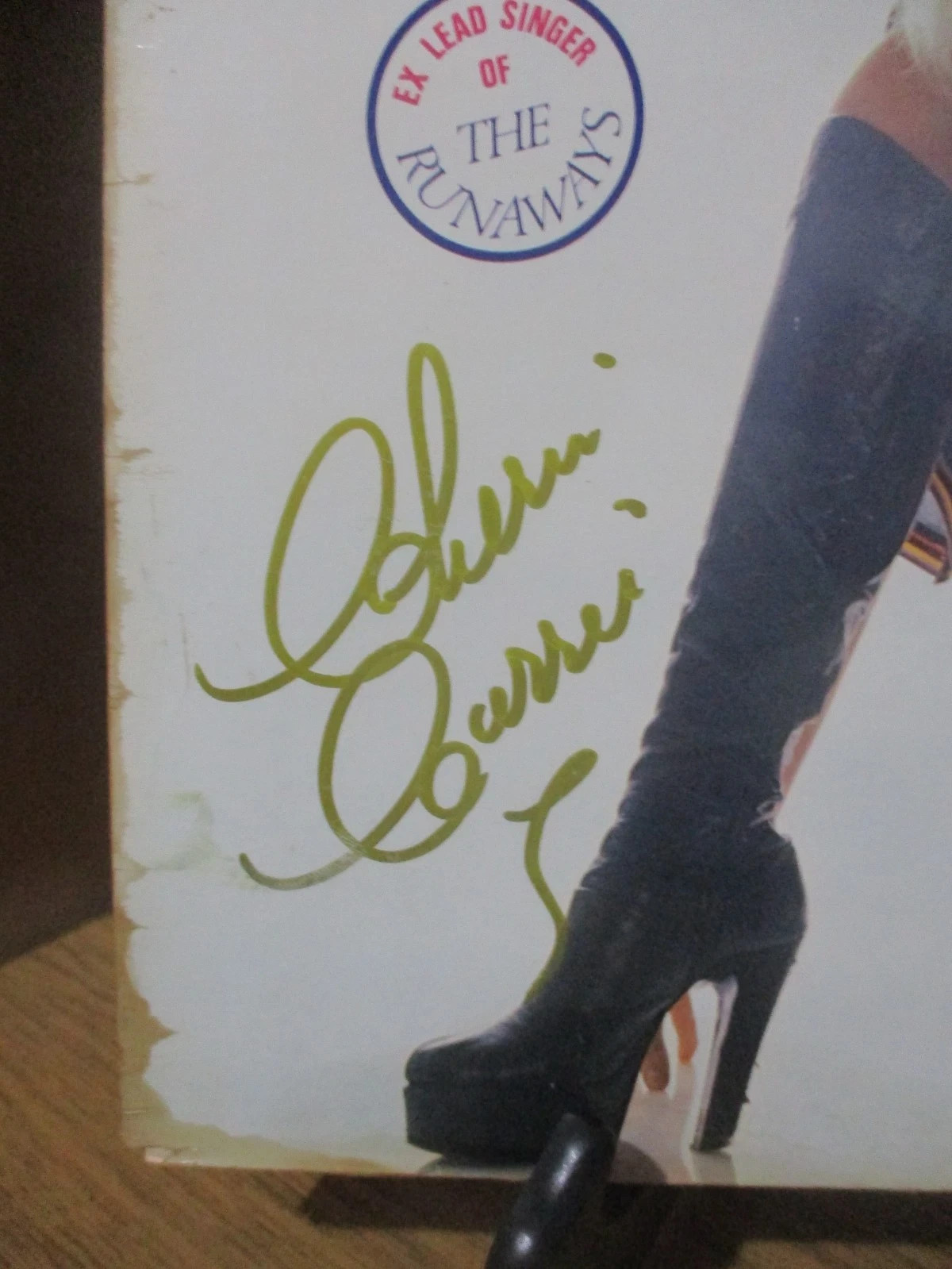 CHERIE CURRIE (THE RUNAWAYS) AUTHENTIC SIGNED/AUTOGRAPHED VINYL RECORD-JSA