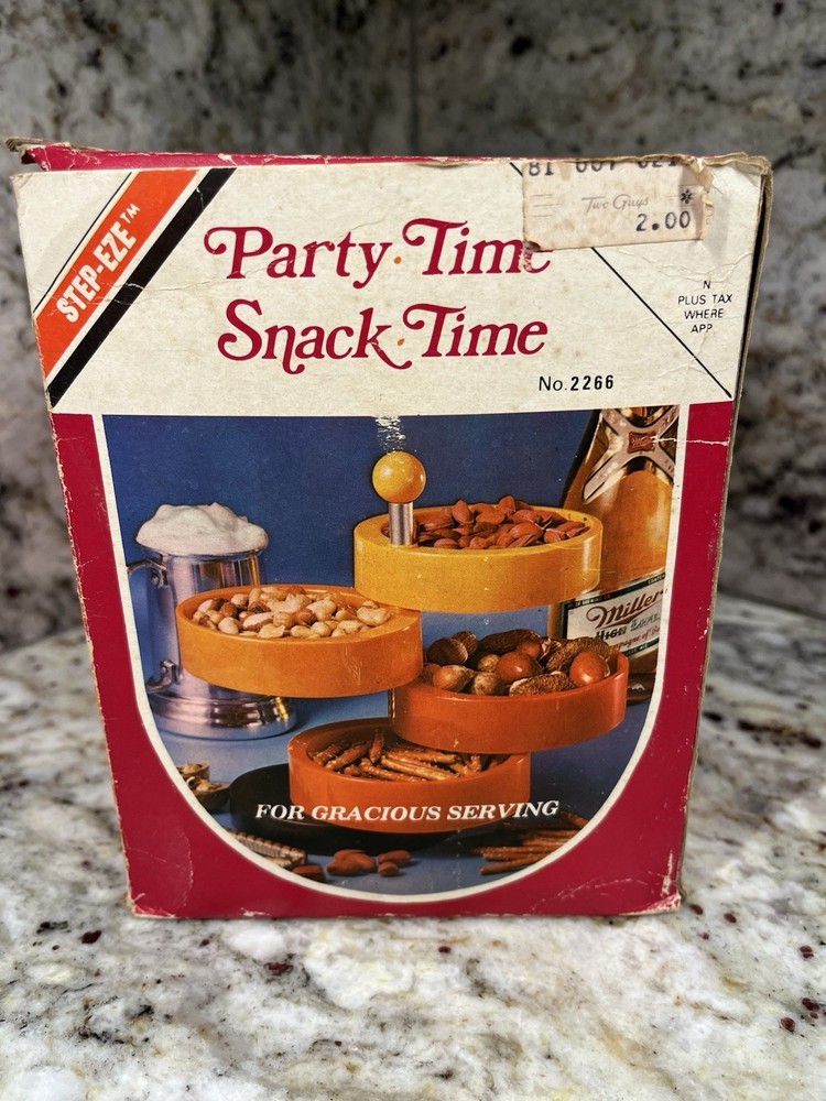 Vintage Step-Eze Snack Serving Set