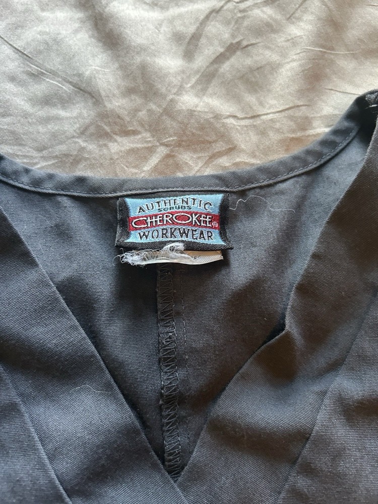 Unisex Cherokee Workwear Solid Charcoal Scrub Set Size Medium?