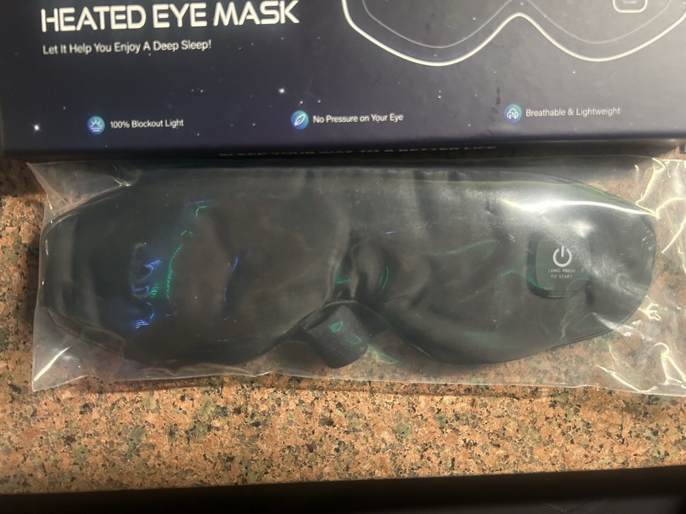 Rechargeable Heated Eye Mask. New with Box. USB Powered.