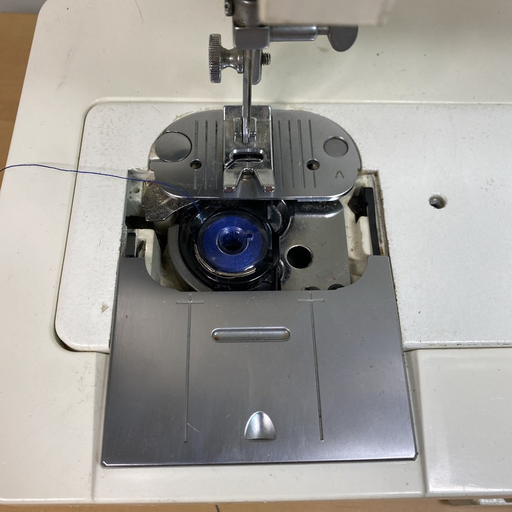 Singer 4562 Sewing Machine Multiple Stitching Patterns Tested Works Well