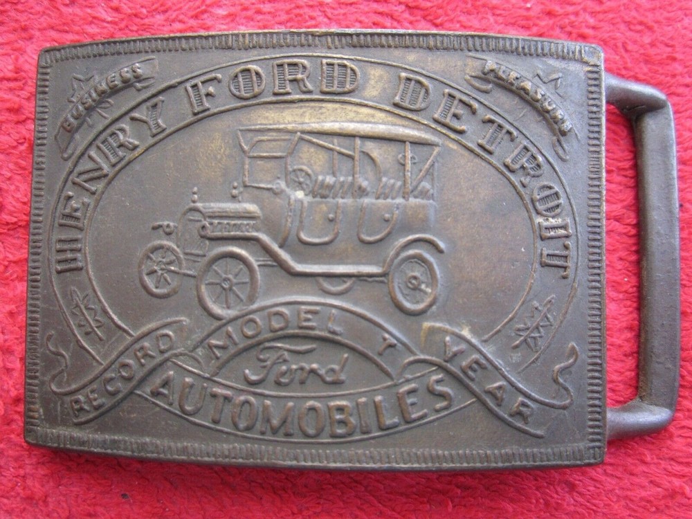 VINTAGE FORD MODEL " T " BELT BUCKLE