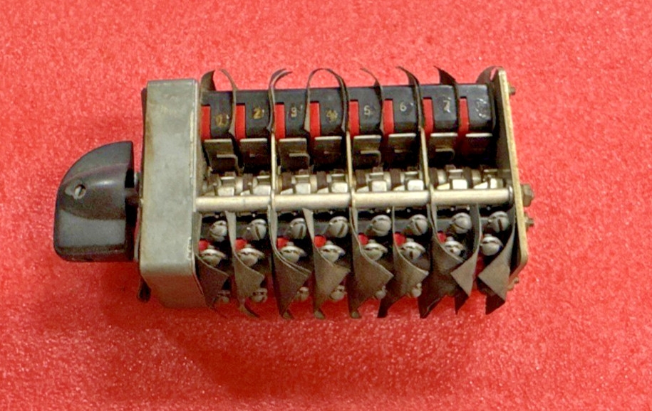 Micro Switch 20AS4  Rotary Cam Switch Aircraft Switch                        yb1