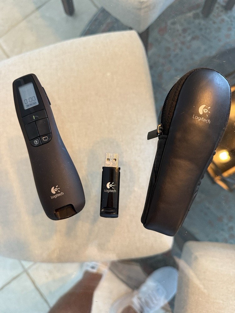 Logitech Spotlight Presentation Remote Wireless USB Bluetooth, Black