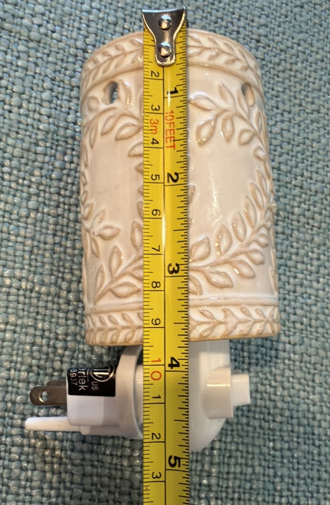 Ceramic Nightlight Vine Floral Cream Beige One Light Switch Cute!