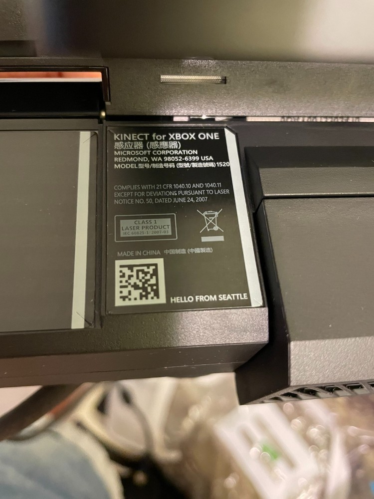 PREOWNED Xbox One Console with Kinect Bundle (Includes Chat Headset)