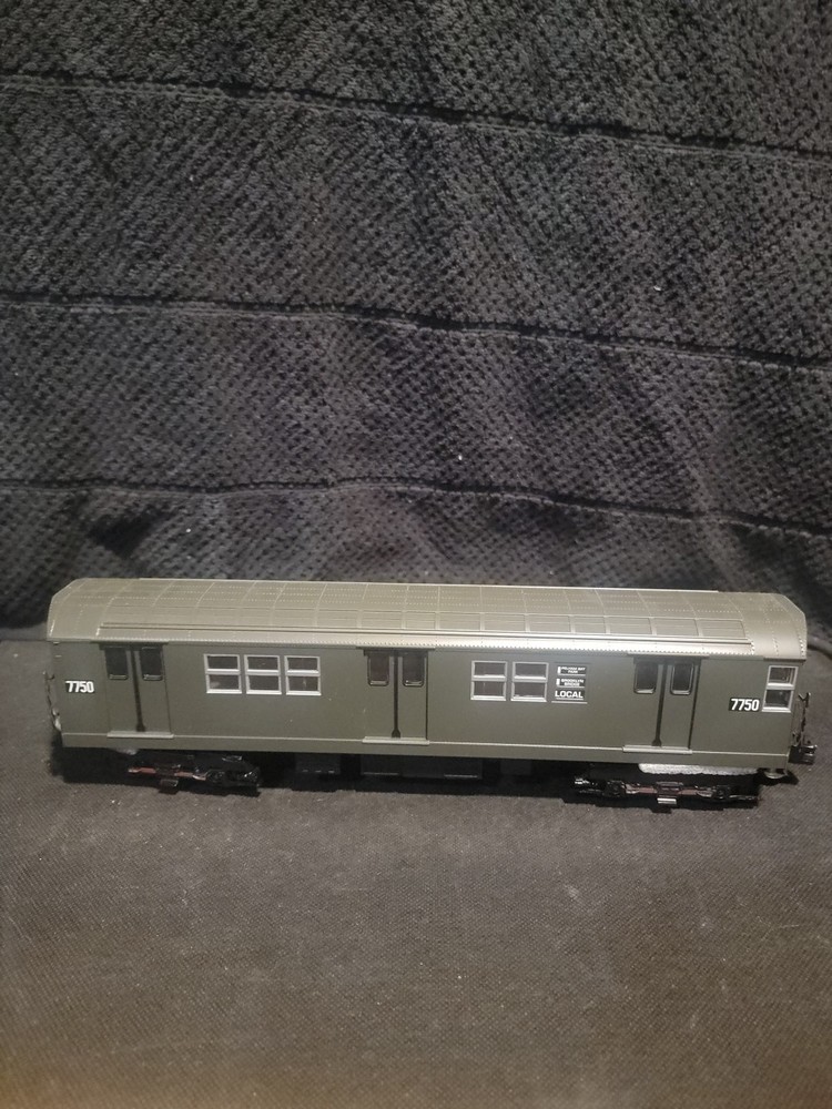 Mta R17 Greenbird Train New NON POWER