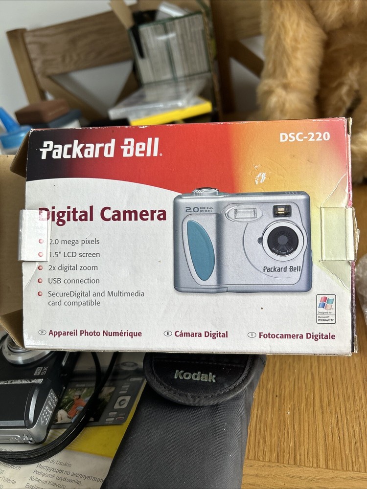 Packard Bell DSC-220 2.1MP Digital Camera - Silver