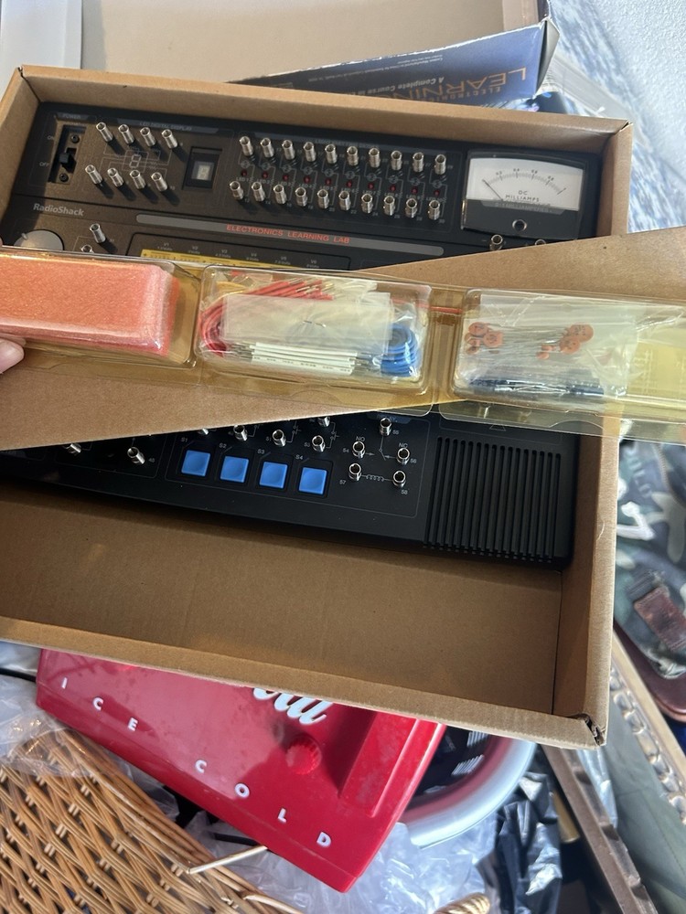 Radio Shack ELECTRONICS LEARNING LAB 28-280 Complete Course in Electronics