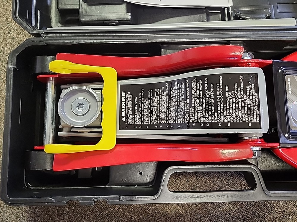 Jackboss 2.5 Ton Hydraulic Low Profile Floor Service Jack