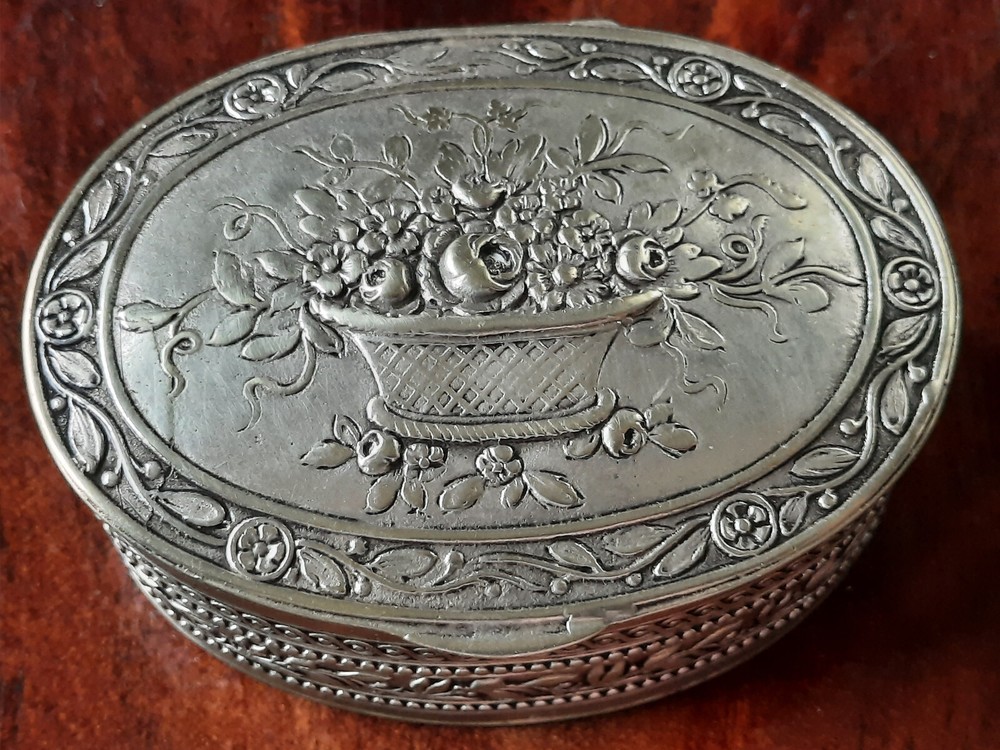 800 Silver German Trinket Box 53.3 grams 2 3/4"