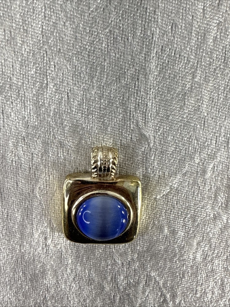 Vintage Pendant Collectors