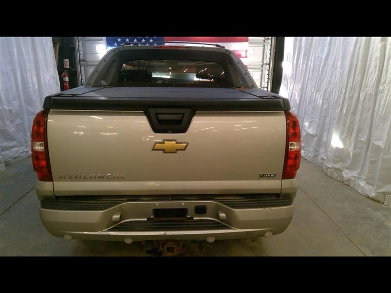 AVALNCH15 2009 Headrest 303455