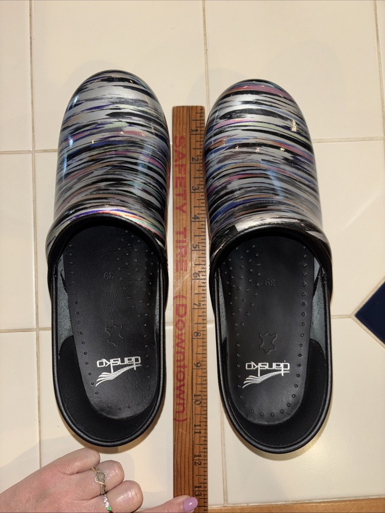 Dansko Patent Leather Clogs Metallic Shiny Multicolor Lines Sz 39 EU / 9 US EUC