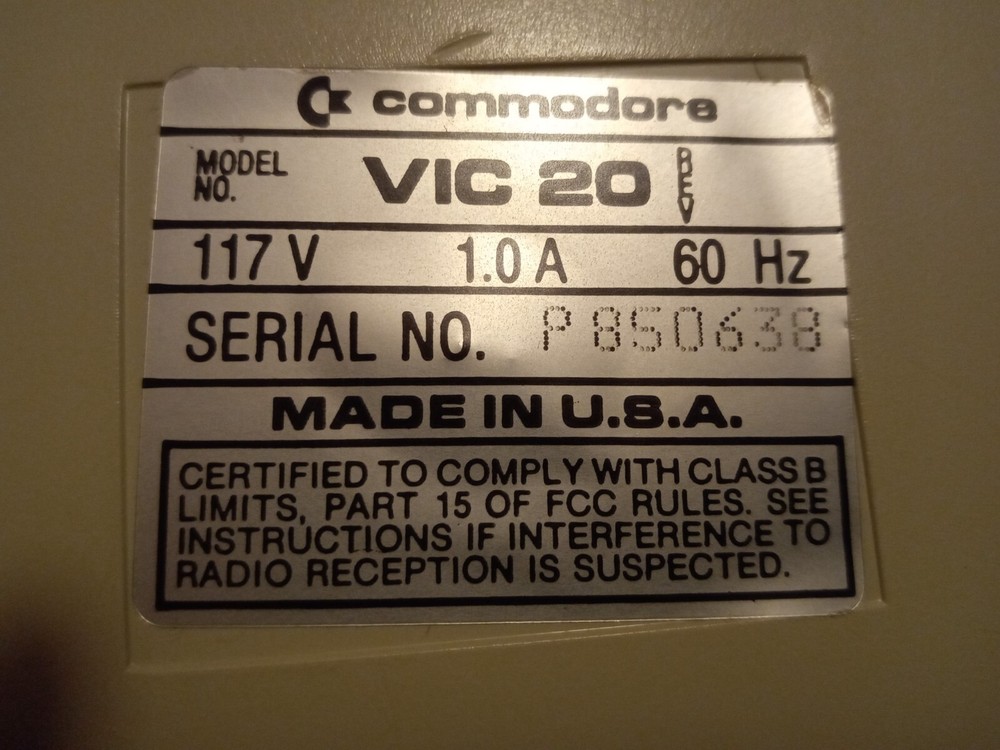Vintage 1982 Commodore VIC-20 Computer, Datassette, Power Supply, Manual WORKING