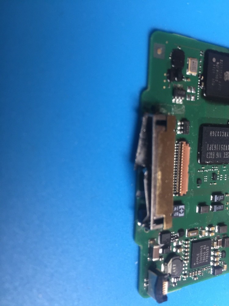 Apple iPod Classic 5th/6th/7th Generation Dock Connector Replacement Service