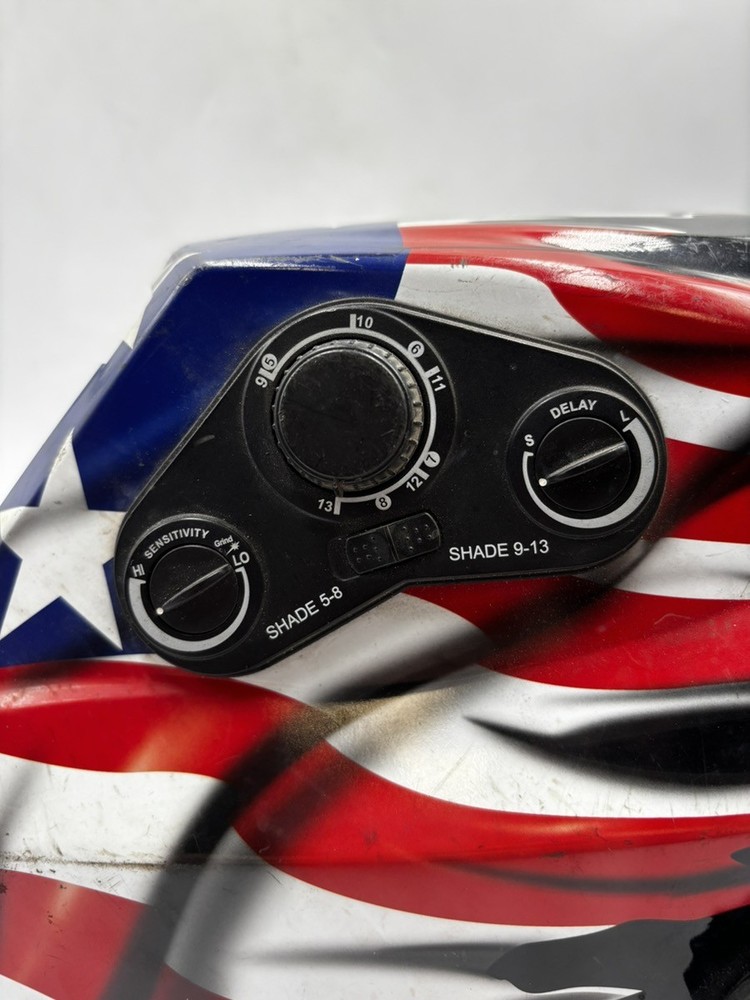 CORNWELL TOOLS MMW76VG AMERICAN FLAG WELDING HELMET (CP2015187)