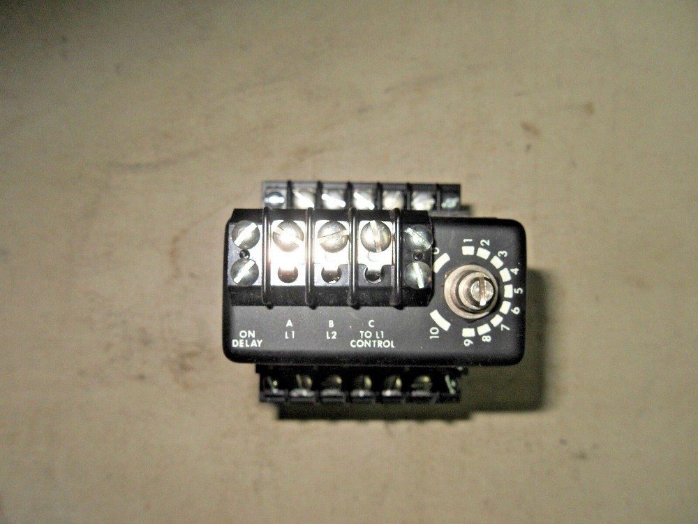 ISSC 1014-1-D-1-B Timer