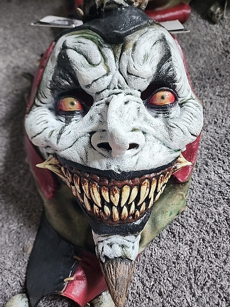 Ghoulish Jesterblin Halloween Mask