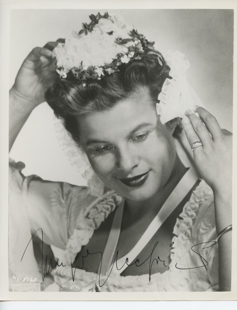 Irmgard SEEFRIED: Signed Photograph (OPERA) (SOPRANO)