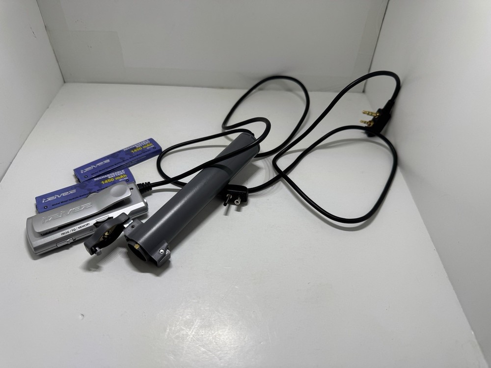 IRiver Multi-codec CD Player / FM Tuner Remote Controller + Accessories