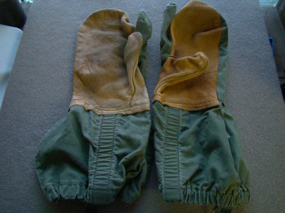 US Trigger Finger Mitten Shells, M-1905, Medium, Used