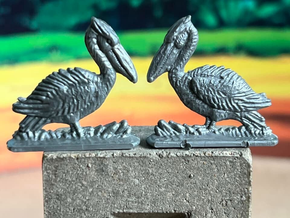 MANURBA RECAST FLAT ANIMALS -- 8 DIFFERENT ANIMALS, 16 FIGURES