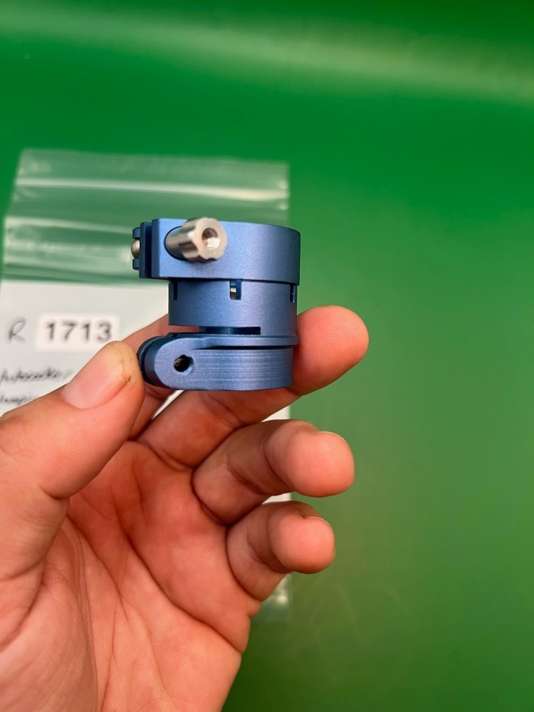 Autococker Clamping Feedneck