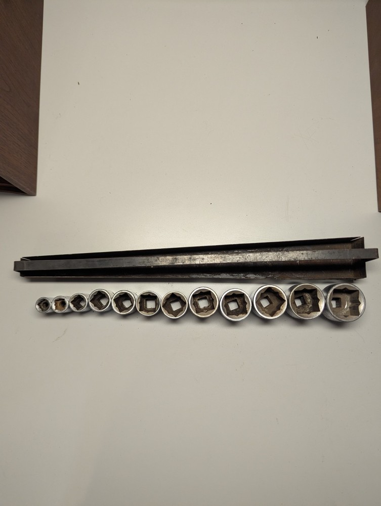 VINTAGE WRIGHT TOOL 1/2” Dr SAE STD 12pc SOCKET SET 8pt SQUARE 7/16 - 1 1/4" USA