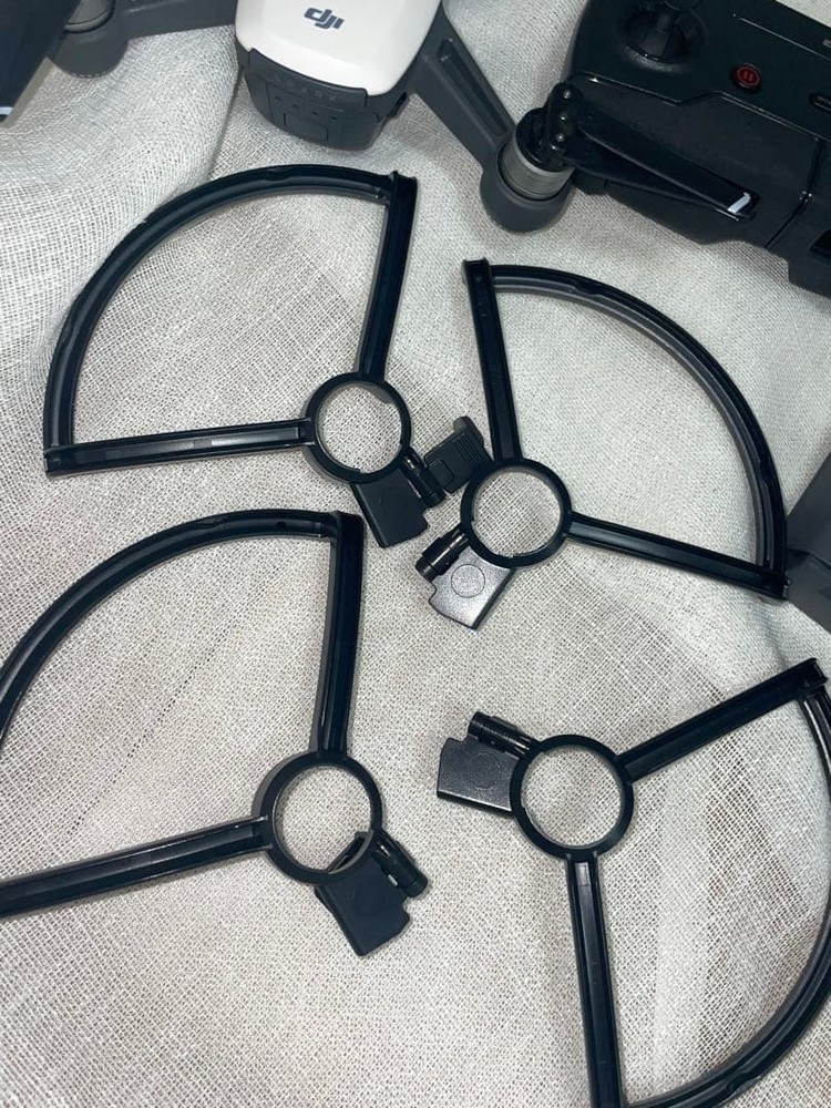 Dji Spark Fly More Combo Alpine White Drone With Remote Controller Extra