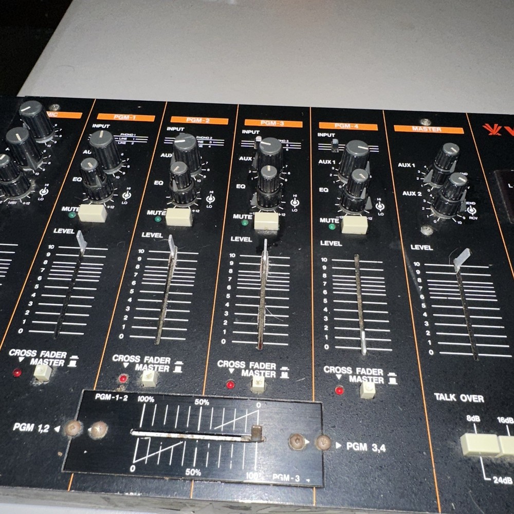 Vestax Professional Mixing Controller PMC-30 READ DESCRIPTION!!!