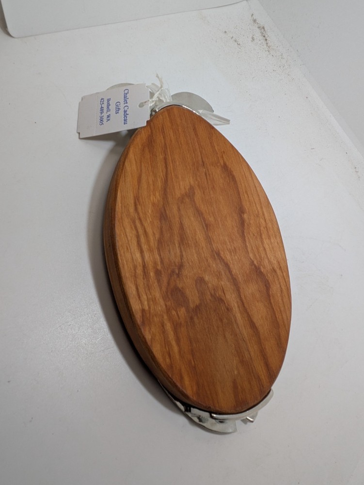 Basic Spirit Pewter Handle Cutting Board With Spreader NEW