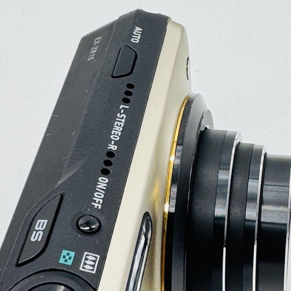 CASIO EXILIM EX-ZR15 Digital Camera