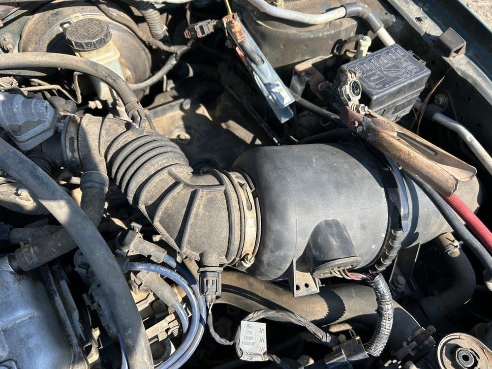 Engine ECM Electronic Control Module Below Center Dash Fits 97 99 ESCORT