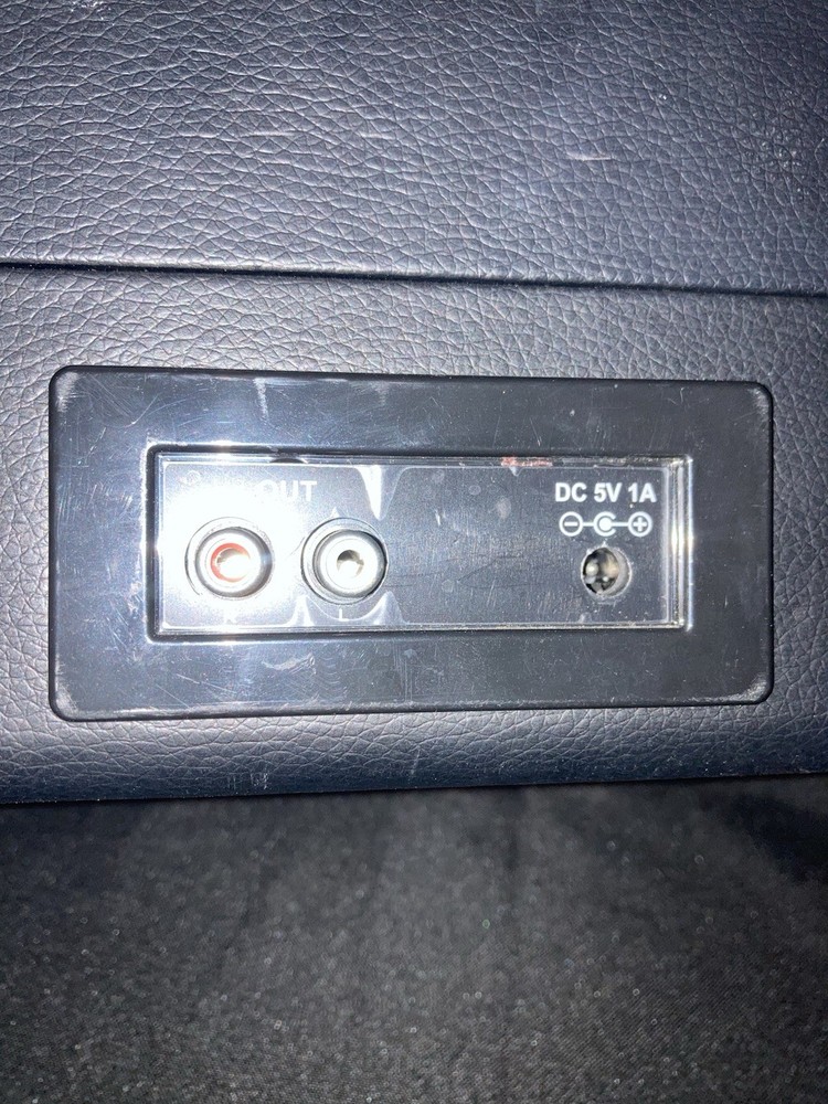 Victrola 2017 Portable Bluetooth Turntable Suitcase