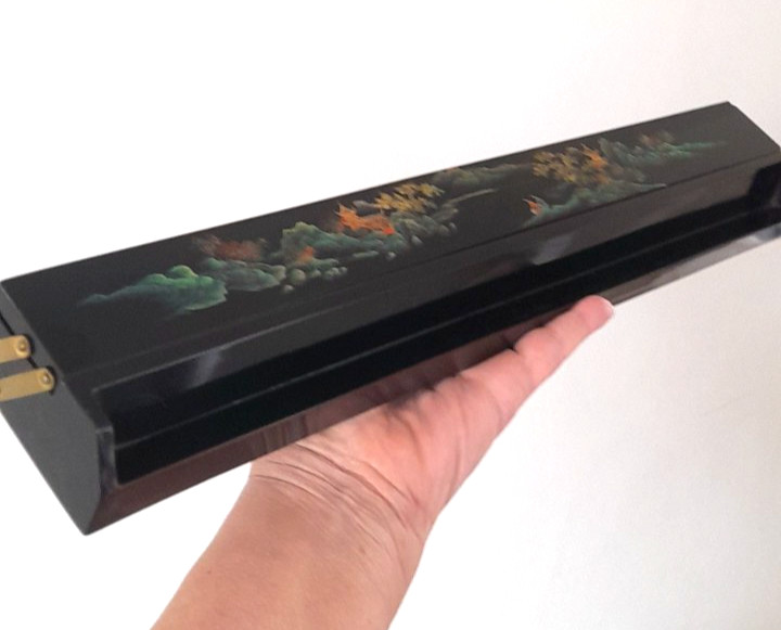 Vintage Japanese Maki-E Lacquer Calligraphy Hinged Paint Box