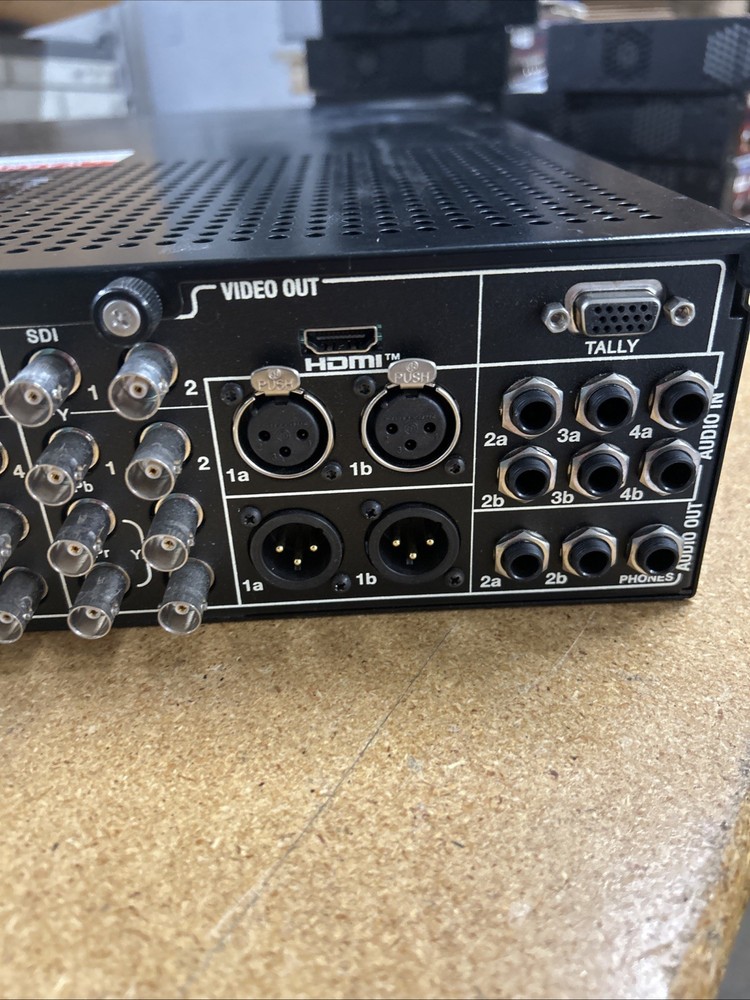 Newtek 3Play 3PXD425 Frame Replay System Powers On #e4