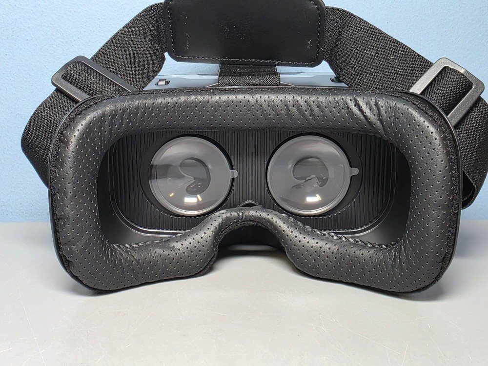 VR Shinecon Virtual Reality Glasses Smartphone Headset w/Controller New