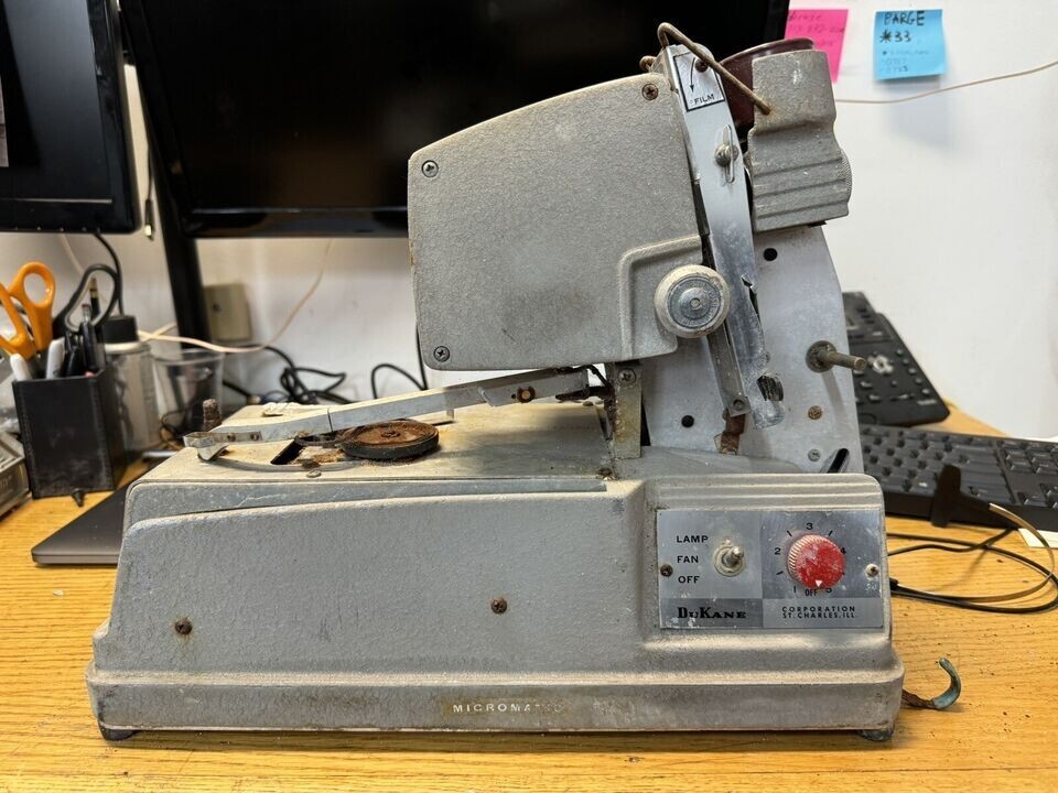 DuKane Micromatic Model 14A390E Classroom Projector/Turntable