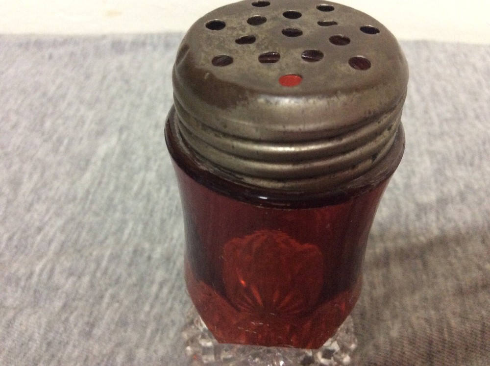 Antique Duncan Miller Button Arches Ruby Flashed Salt & Pepper Shaker