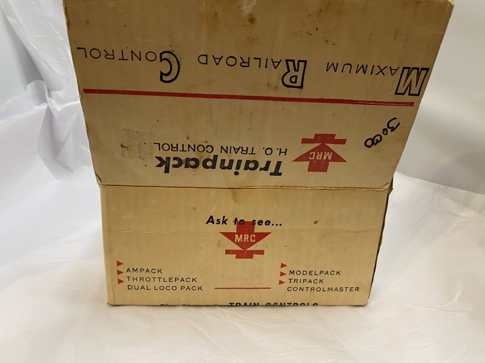 MRC Train pack HO Train Control Model 100 USA Model Rectifier Corp