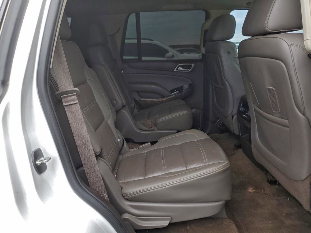 YUKON 2015 Glove Box 4938904