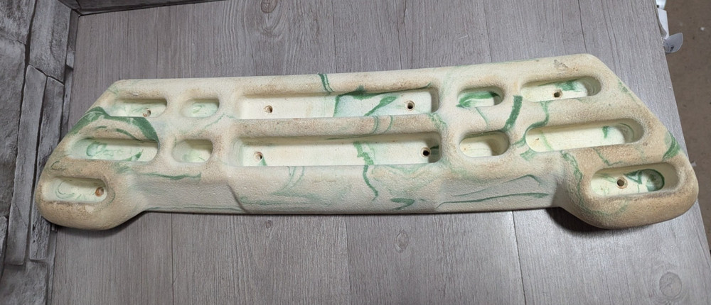 NO HARDWARE Metolius Project Training Board 23x6" Rock Climbing Simulator Hanger