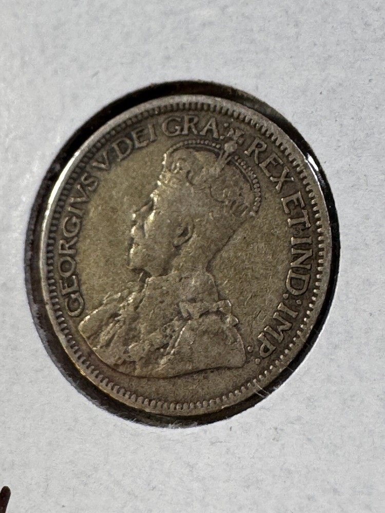 1914 Canada 10 Cents Silver Coin Cleaned