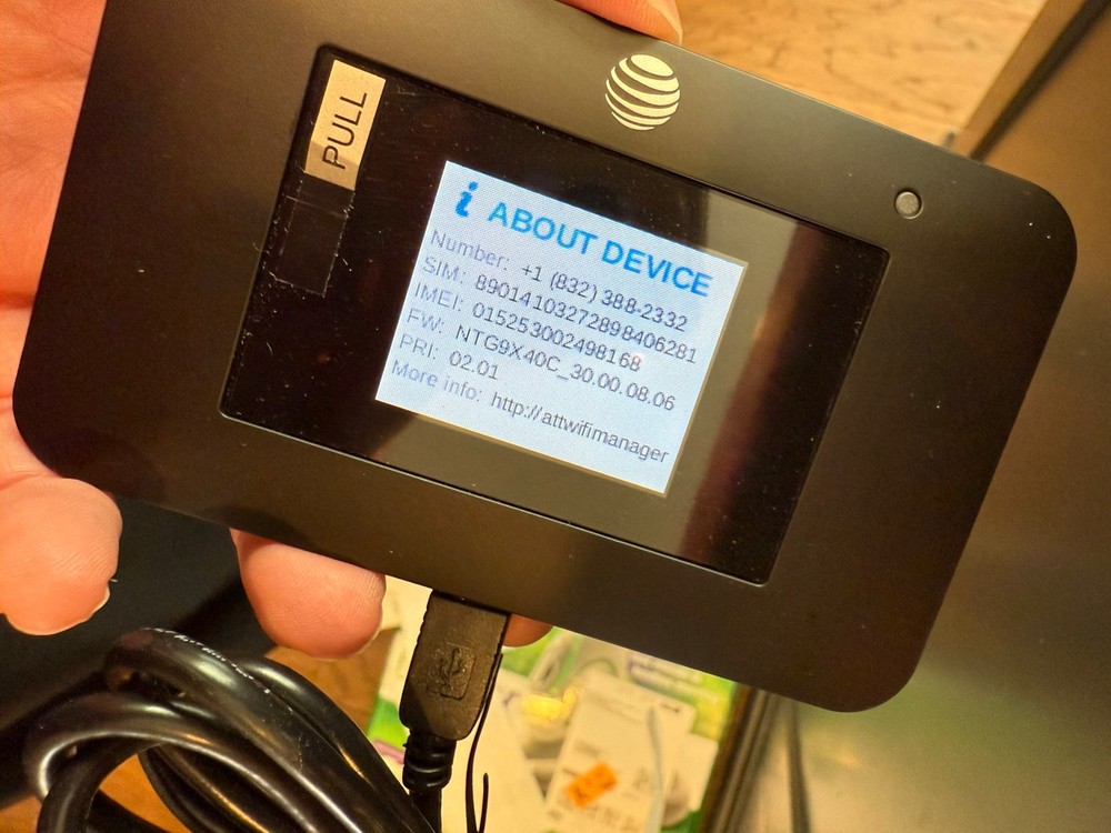 AT&T Unite Express 2 Open As Is See Photos