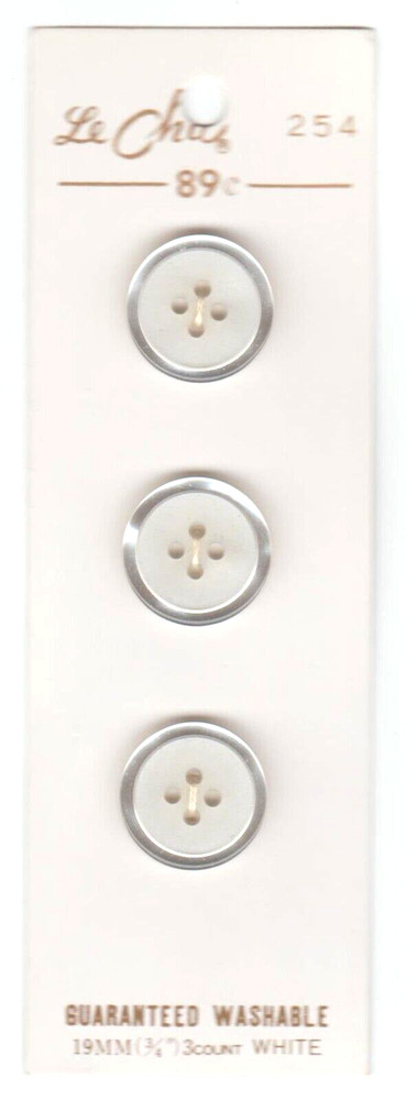 Le Chic Buttons #254 White Size 19mm (3/4")