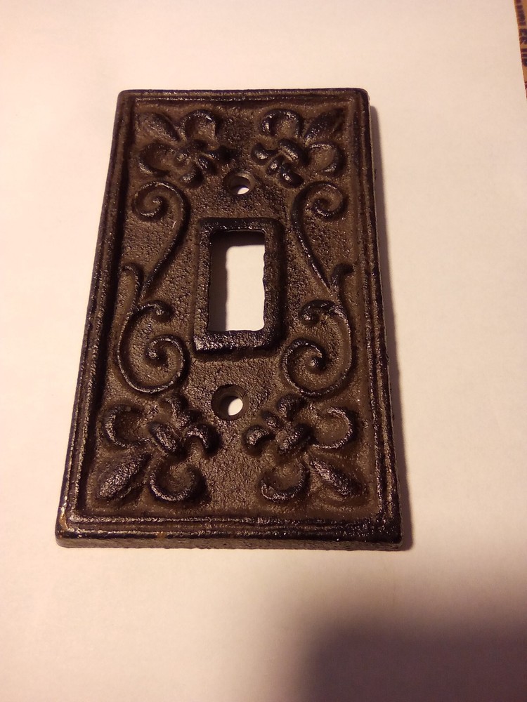 SOLID STEEL FLUER DE LIS LIGHT SWITCH COVER GREAT FOR ANY VINTAGE COLLECTION!